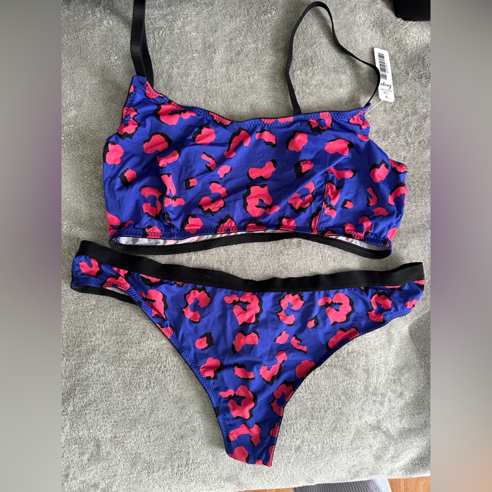 Large Bralette and Thong Set BNWT